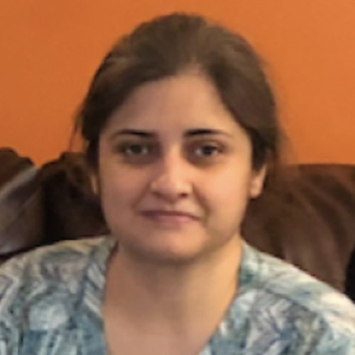 Natasha Awais, MD practices Internal Medicine and Nephrology in Lynn and Rowley